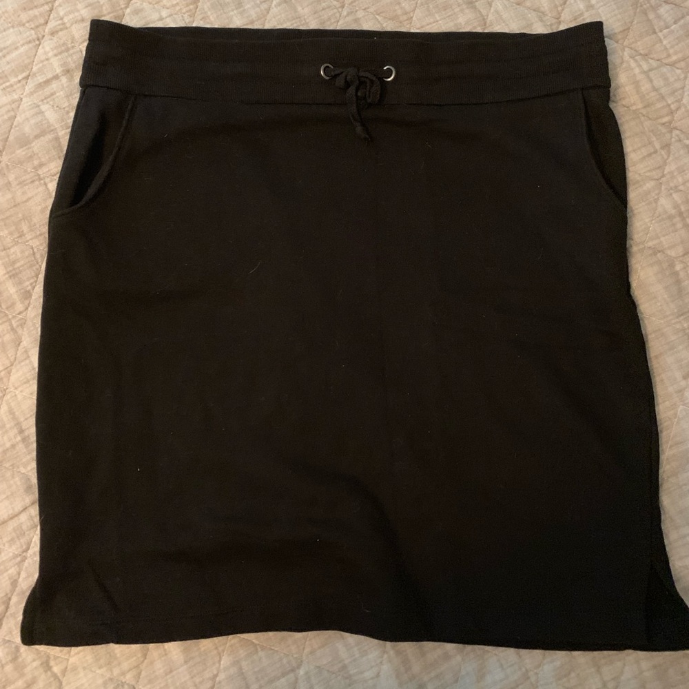 EUC Agnes and Dora Weekend Skirt in Black